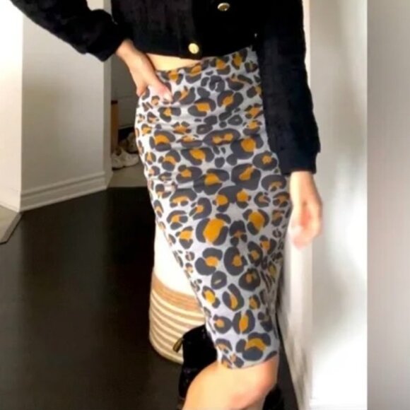 H&M Pencil Animal Print Pencil Skirt - Picture 3 of 9